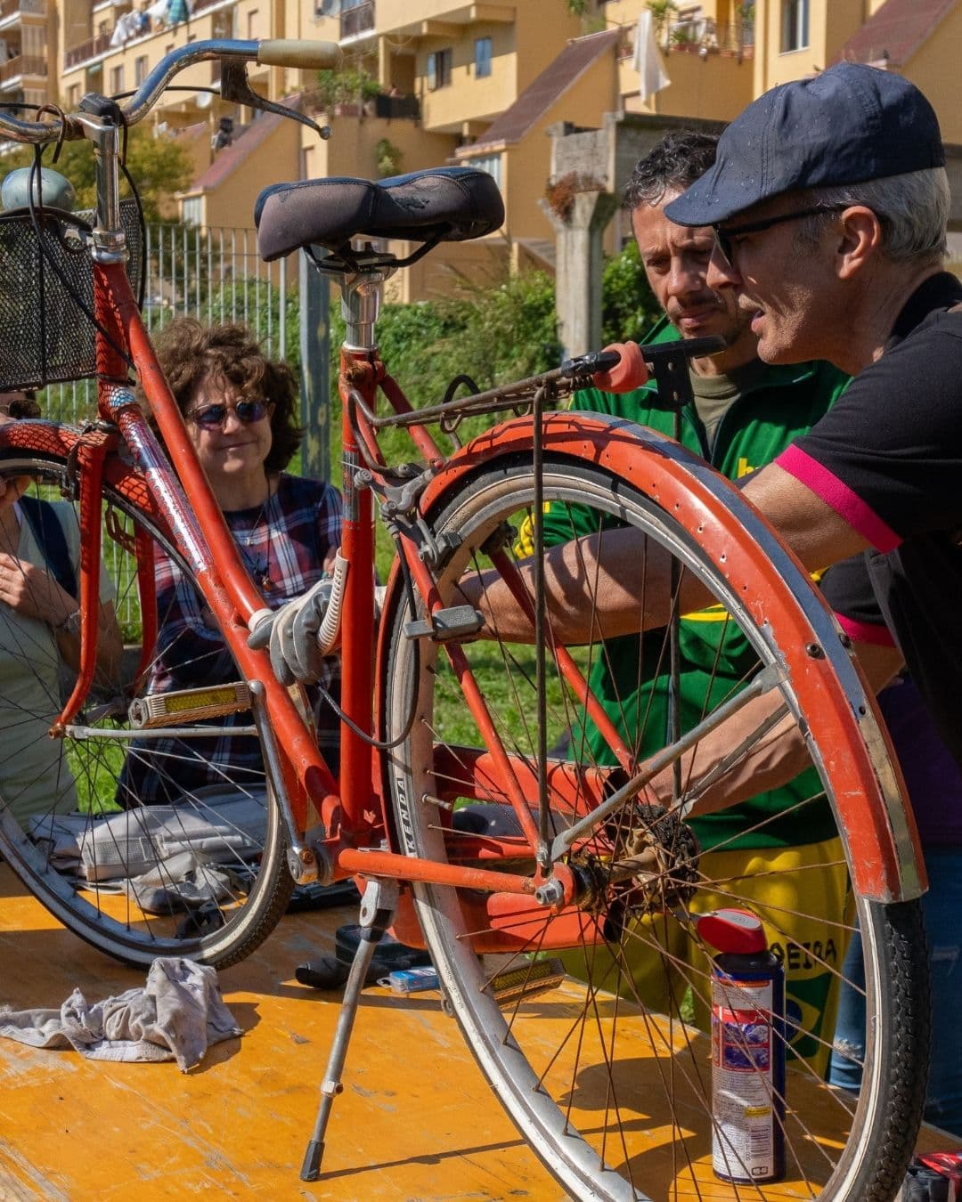 Ciclofficina con FIAB